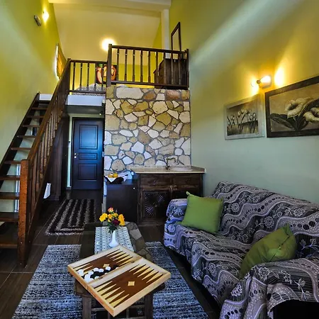Voreio Selas Guest house