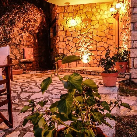 βόρειο σέλας Πανσιόν 4*